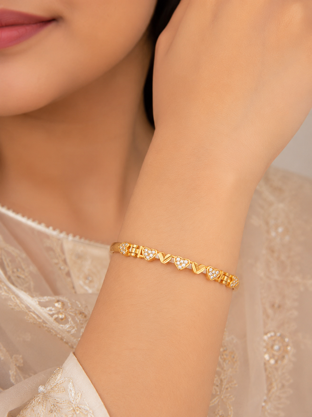 Gold Plated Ad Diamond Studded Fancy Forming Bracelet