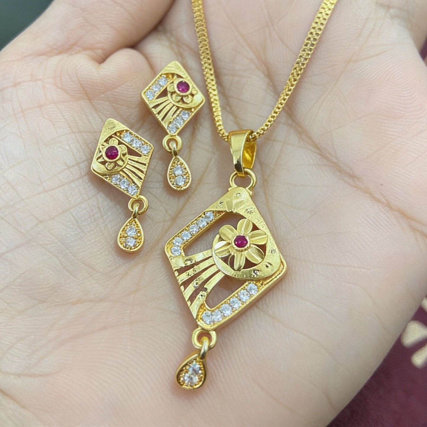 Micro Gold Plated Floral AD Pendant Set with Earrings