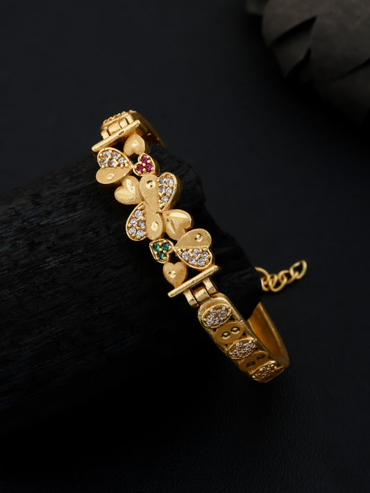 Micro Gold Plated Ad Diamond Studded Fancy Flower Bracelet