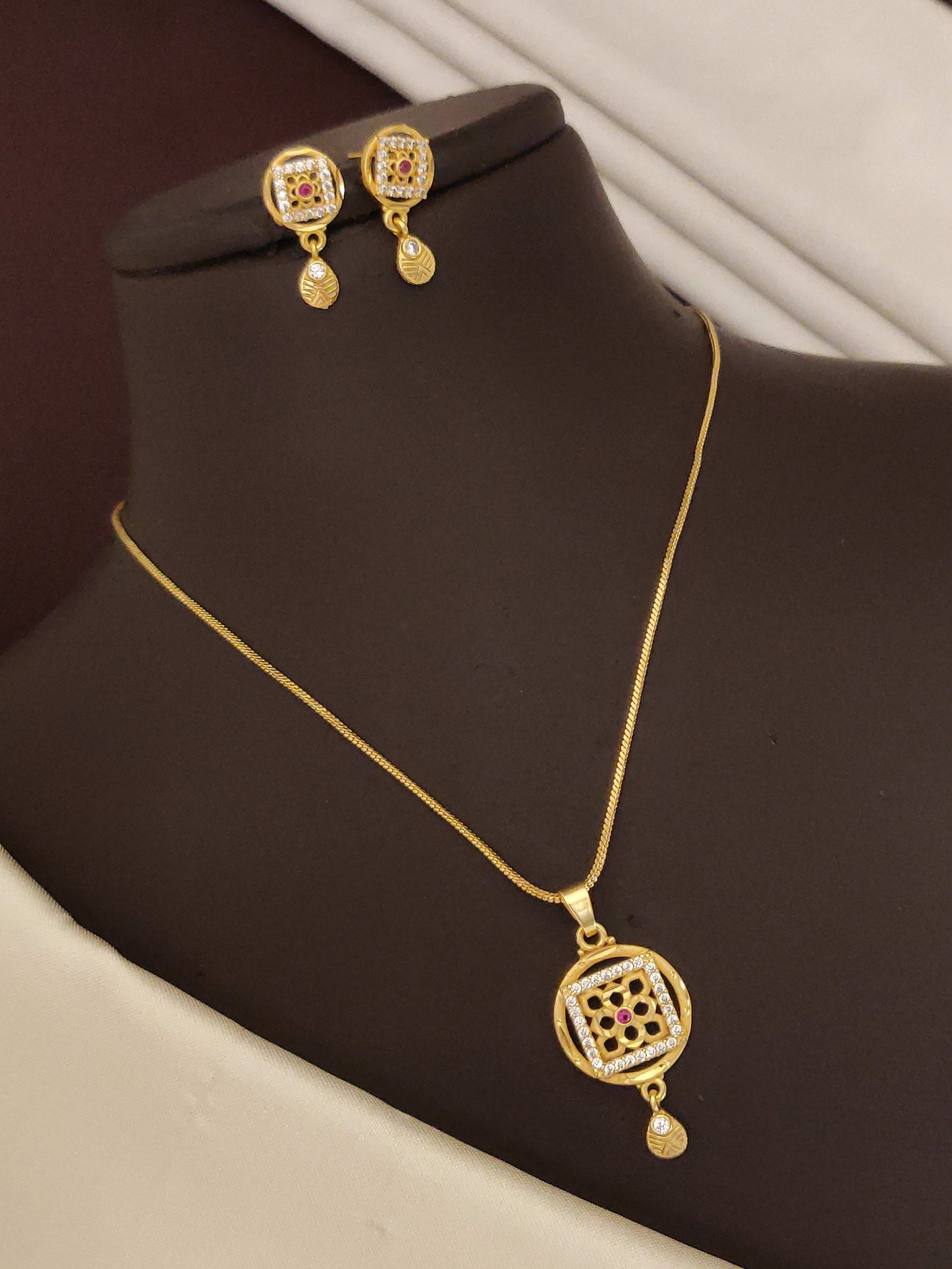 Gold Plated Square Floral Pendant Set With Chain And Earrings