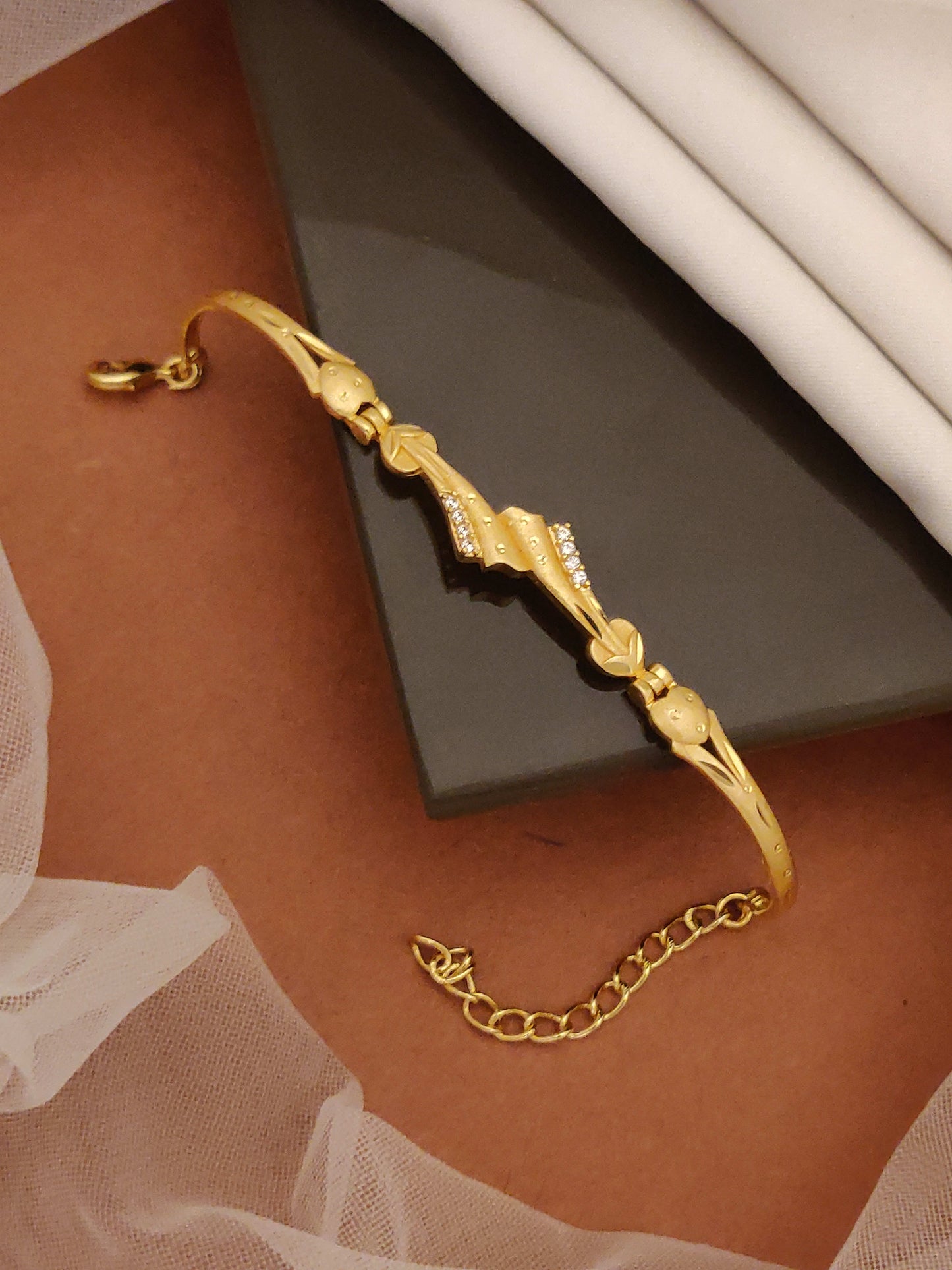 Gold Plated Ad Diamond Studded Fancy Forming Bracelet